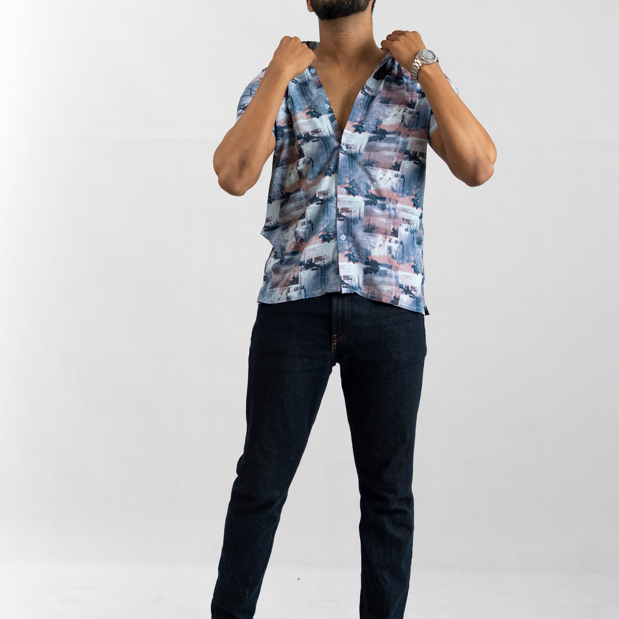 NAVY GRAPHIC PRINTED SHIRT